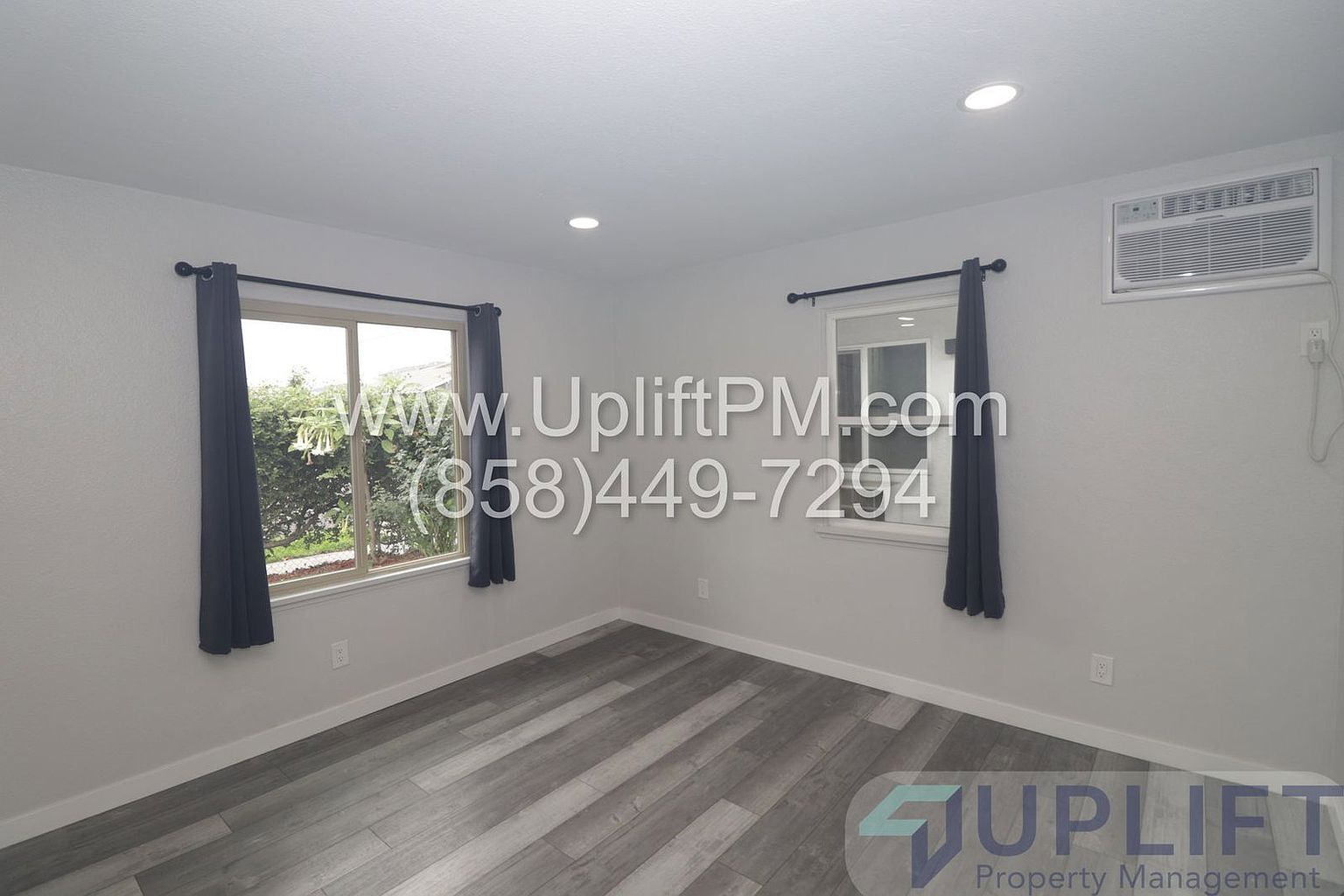 4167 Wightman Street interior